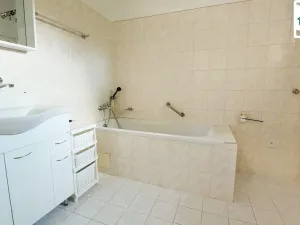 Pronájem bytu 2+1, Cheb, 26. dubna, 80 m2