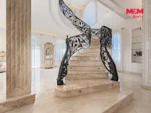 Prodej obchodního prostoru, Šestajovice, U Váhy, 356 m2