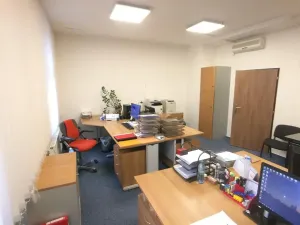 Pronájem kanceláře, Praha - Libeň, Pod Hájkem, 83 m2