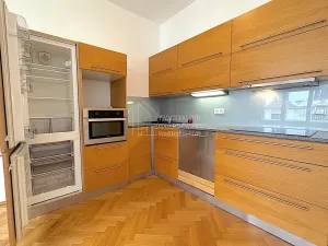 Pronájem bytu 2+kk, Praha - Holešovice, Dobrovského, 44 m2