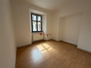 Pronájem bytu 3+1, Jestřebí, 72 m2