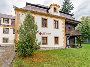 Pronájem bytu 3+1, Jestřebí, 72 m2
