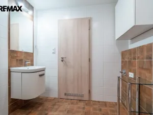 Pronájem bytu 2+kk, Praha, U starého mlýna, 53 m2