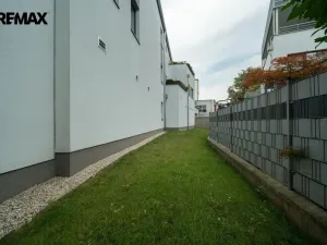 Pronájem bytu 2+kk, Praha, U starého mlýna, 53 m2