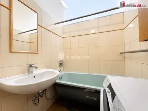 Prodej bytu 1+1, Karlovy Vary, Sládkova, 35 m2