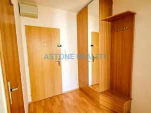 Pronájem bytu 2+kk, Praha - Prosek, Litoměřická, 50 m2