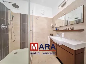 Prodej bytu 3+kk, Olomouc, Novosadský dvůr, 92 m2