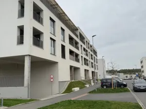 Pronájem bytu 1+kk, Plzeň - Újezd, Diamantová, 30 m2