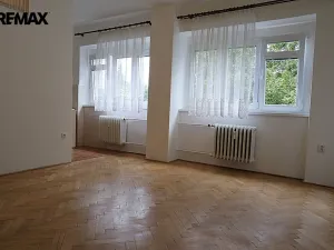 Prodej bytu 1+kk, Hradec Králové, Labská kotlina, 30 m2