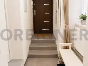 Pronájem bytu 1+kk, Praha - Žižkov, Jeronýmova, 32 m2