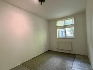 Pronájem bytu 3+kk, Praha - Klánovice, Divecká, 1000 m2