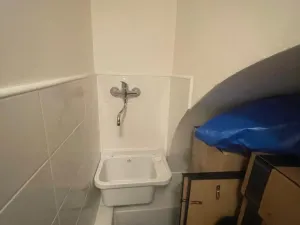 Pronájem obchodního prostoru, Praha - Nové Město, Dlážděná, 90 m2