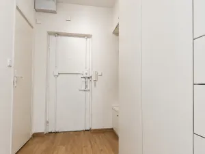 Pronájem bytu 2+kk, Praha, Troilova, 53 m2