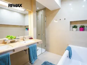 Prodej rodinného domu, Kyjov, třída Komenského, 290 m2
