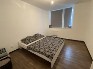 Pronájem bytu 2+kk, Ústí nad Labem - Ústí nad Labem-centrum, Velká Hradební, 54 m2