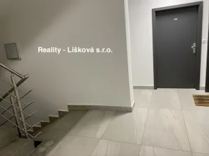 Pronájem bytu 2+kk, Ústí nad Labem - Ústí nad Labem-centrum, Velká Hradební, 54 m2