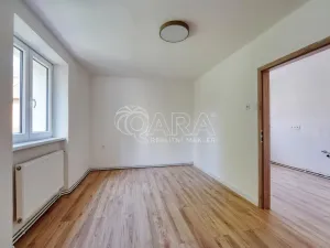 Prodej bytu 3+1, Vimperk - Vimperk II, Palackého, 90 m2