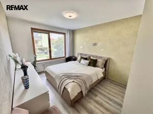 Prodej bytu 2+kk, Praha - Vysočany, Modrého, 61 m2