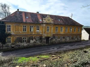 Prodej ubytování, Štěkeň, U Zámku, 1014 m2