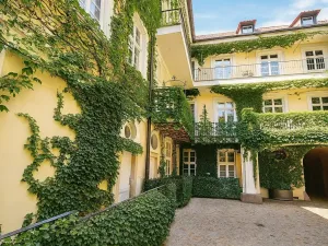 Pronájem bytu 4+1, Praha - Malá Strana, 170 m2