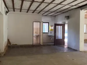 Prodej komerčního pozemku, Roztoky, 2151 m2