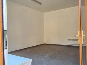 Pronájem obchodního prostoru, Říčany, 17. listopadu, 27 m2