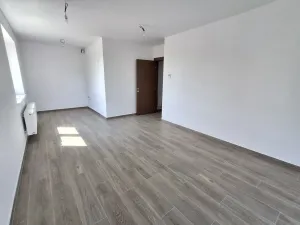 Pronájem bytu 2+kk, Teplice, 54 m2