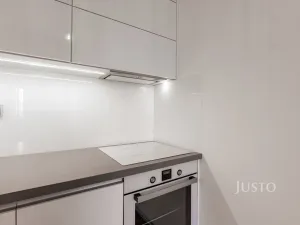 Pronájem bytu 2+kk, Praha - Kobylisy, Pohnertova, 43 m2