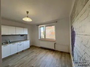 Pronájem bytu 1+1, Hodonín, Jarošova, 35 m2