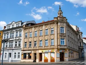 Pronájem bytu 3+1, Ústí nad Labem - Ústí nad Labem-centrum, Velká Hradební, 96 m2