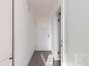 Pronájem bytu 1+kk, Praha - Libeň, Zenklova, 33 m2