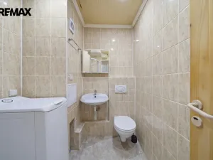 Pronájem bytu 1+1, Ostrov, Kollárova, 36 m2