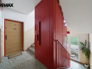Pronájem bytu 1+1, Ostrov, Kollárova, 36 m2