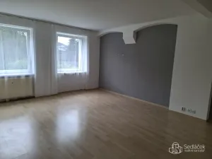Pronájem bytu 2+1, Dalovice, Pod Parkem, 60 m2