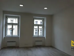 Pronájem bytu 2+kk, Praha - Smíchov, Nádražní, 64 m2