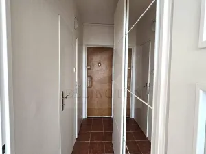 Pronájem bytu 1+kk, Praha - Malešice, Počernická, 25 m2
