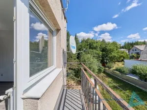 Prodej bytu 3+1, Pecka - Bělá u Pecky, 80 m2
