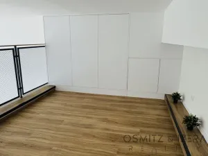Pronájem bytu 2+kk, Praha - Holešovice, Tusarova, 43 m2