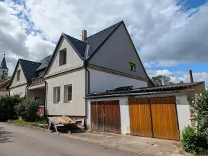 Prodej vícegeneračního domu, Dříteň, 332 m2