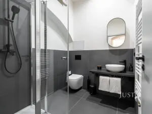 Prodej apartmánu, Praha - Karlín, Prvního pluku, 51 m2
