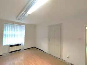 Pronájem kanceláře, Praha - Nusle, Jaromírova, 54 m2