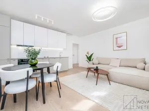 Prodej bytu 2+kk, Praha - Holešovice, Komunardů, 52 m2