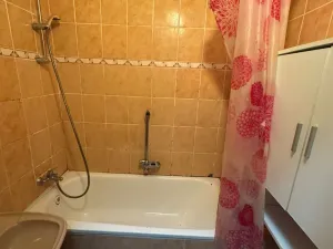 Pronájem bytu 2+1, Jirkov, Ervěnická, 51 m2