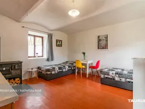 Prodej chaty, Kolinec - Vlčkovice, 42 m2