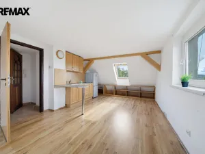 Prodej bytu 1+kk, Karlovy Vary, Plzeňská, 23 m2