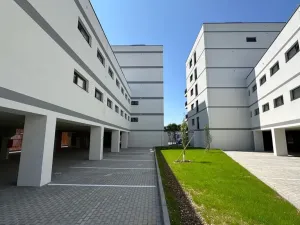 Pronájem garážového stání, Plzeň, Pilařská, 12 m2