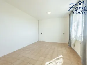 Prodej rodinného domu, Nespeky - Městečko, Na Mělách, 278 m2
