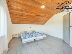 Prodej rodinného domu, Nespeky - Městečko, Na Mělách, 278 m2