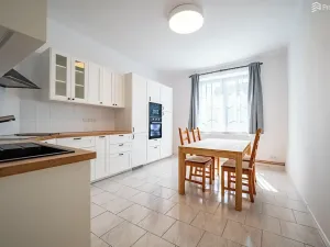 Pronájem obchodního prostoru, Rosice, Brněnská, 84 m2