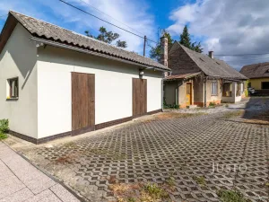 Prodej rodinného domu, Zvole, 520 m2